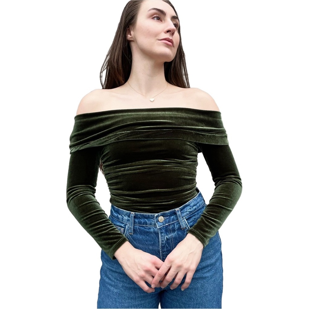 Majorelle by Revolve Green Velvet Off Shoulder Long Sleeve Ruched Bodysuit XS